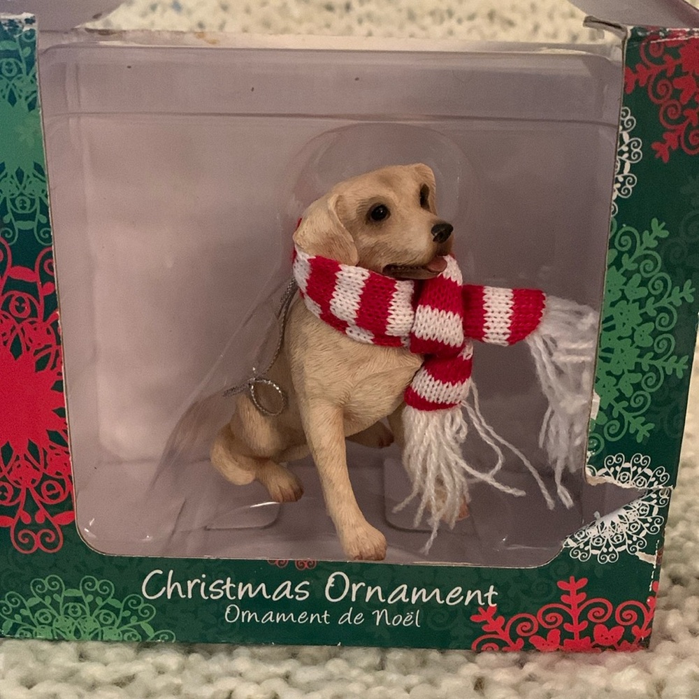 Labrador Retriever Sandicast holiday ornament.